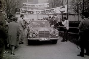 Mercedes Benz 280SE car 24 in 1970 World Cup Rally
