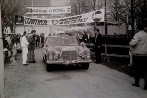 Mercedes Benz 280SE car 38 in 1970 World Cup Rally