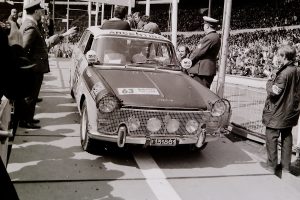 Peugeot 404, car 63 at the start of the World Cup Rally 1970