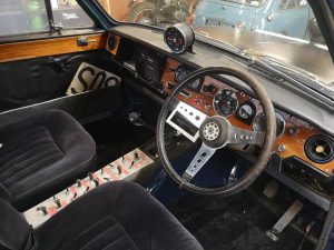 Hillman Hunter car 83 WCR 08